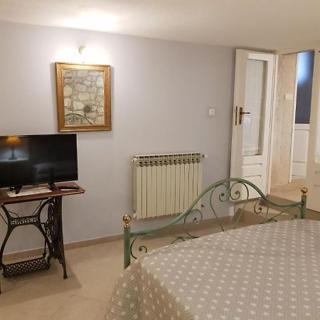 Apartments Gabri Mali Losinj Ngoại thất bức ảnh