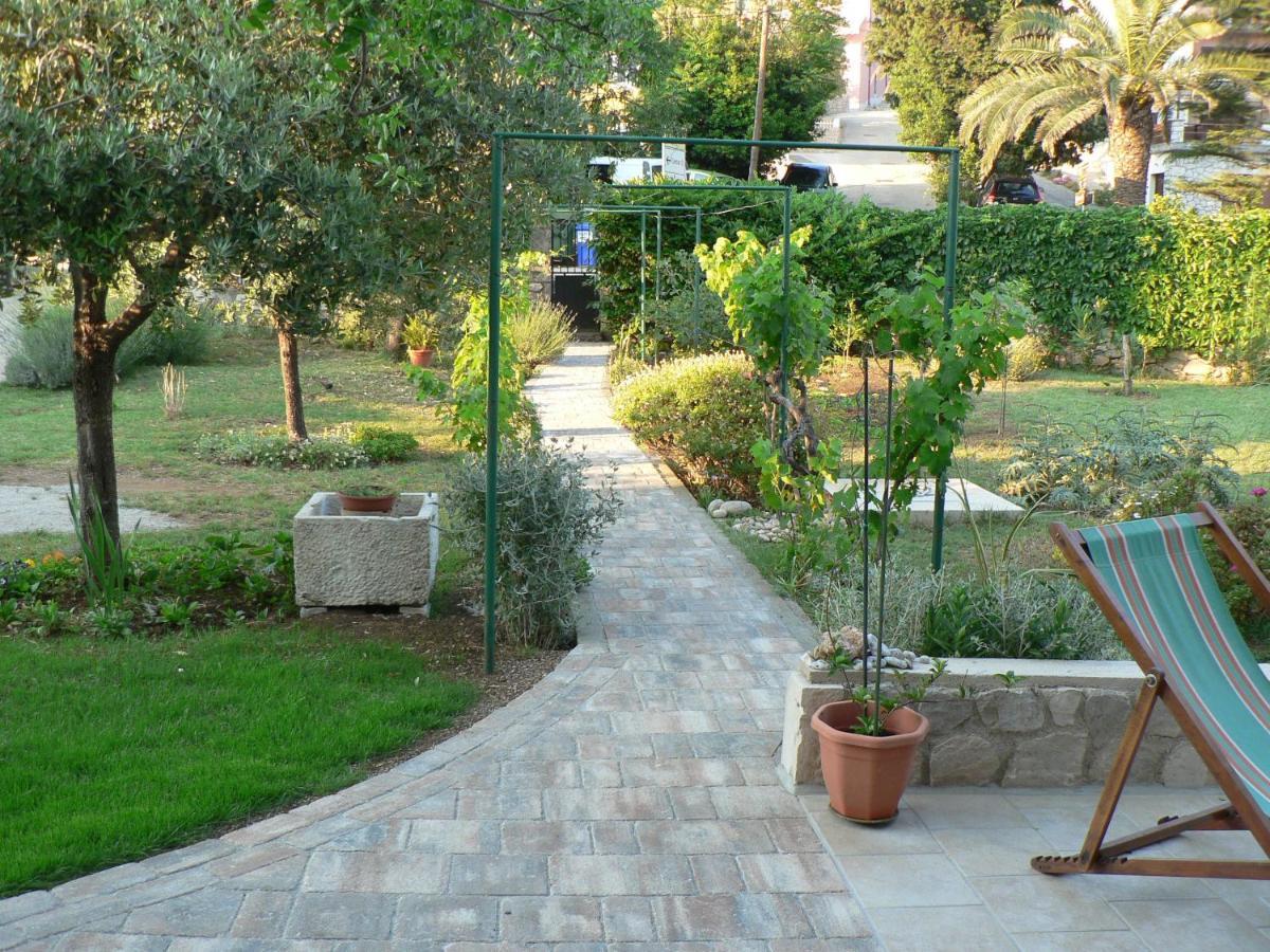 Apartments Gabri Mali Losinj Ngoại thất bức ảnh