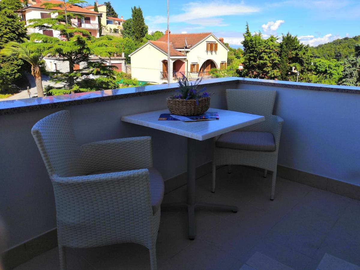 Apartments Gabri Mali Losinj Ngoại thất bức ảnh